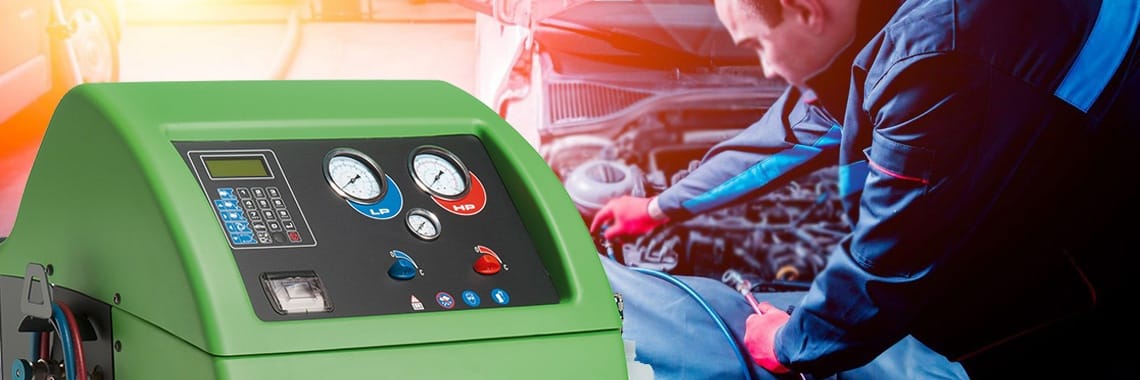 Técnicos ar condicionado auto